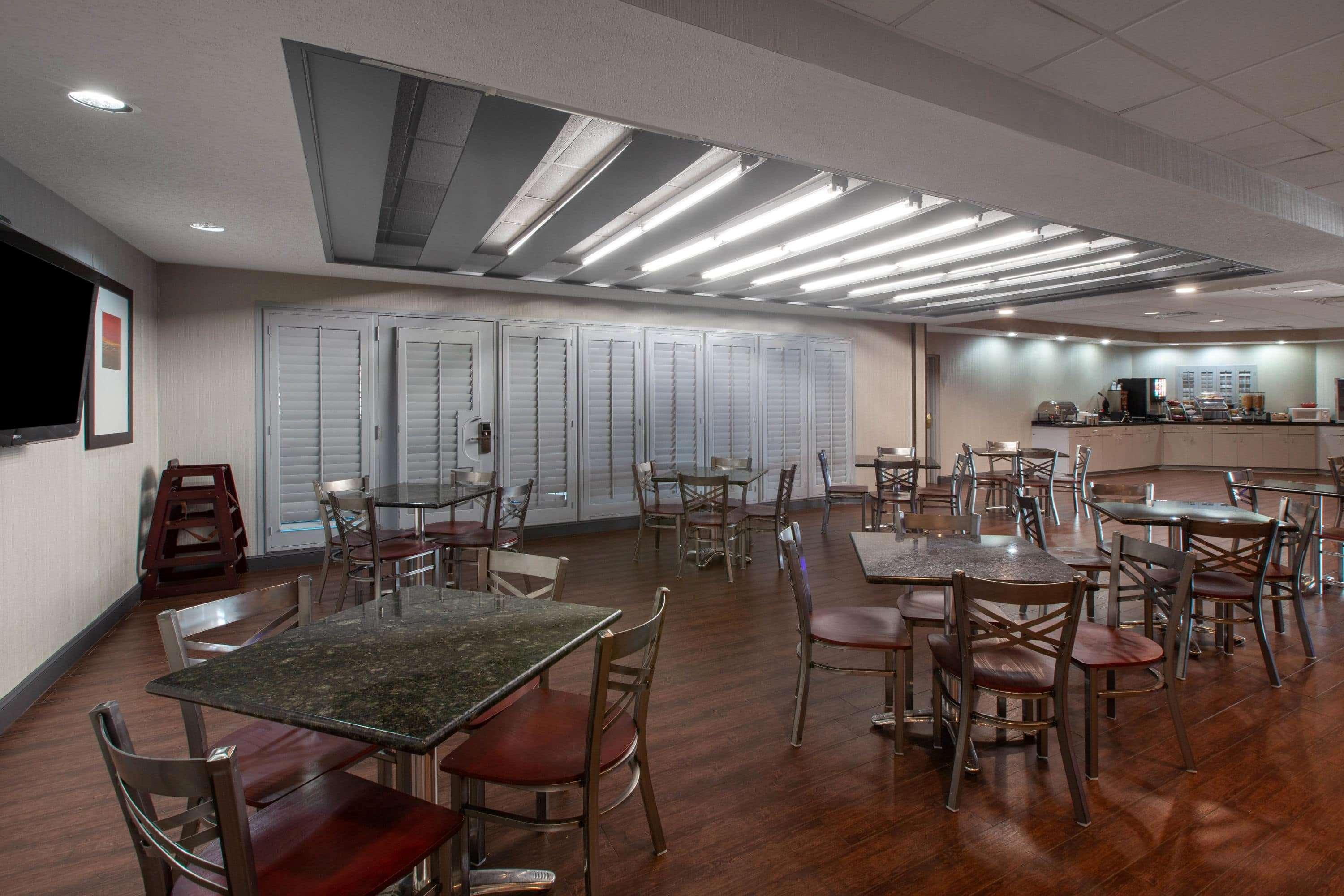 Wingate By Wyndham Oklahoma City Airport Exterior photo